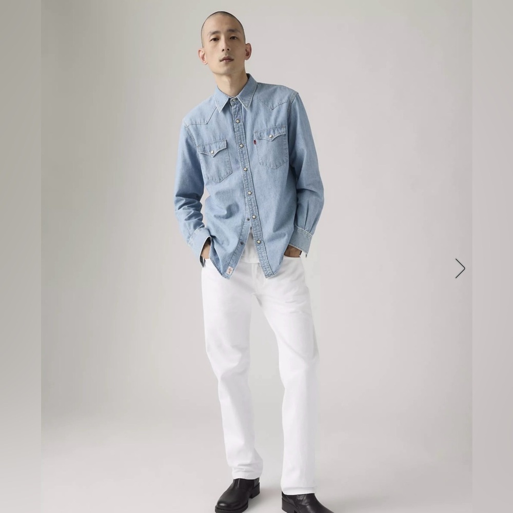 Levi's Men's-White Straight Jeans 32x32 mint condition